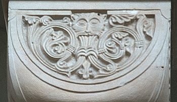Entstellte Seelendrachen in der Stiftskirche zu Hamersleben - Foto © J. Georg Friebe